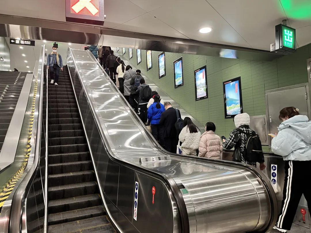 北漂神盘北京像素成“雷区”：房价近乎砍半，年轻人无比想离开它