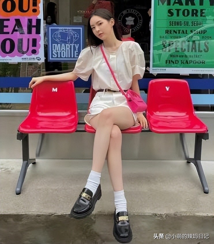 夏天穿裙子千万不要搭配什么鞋子,夏天穿裙子必须得穿的鞋子穿搭