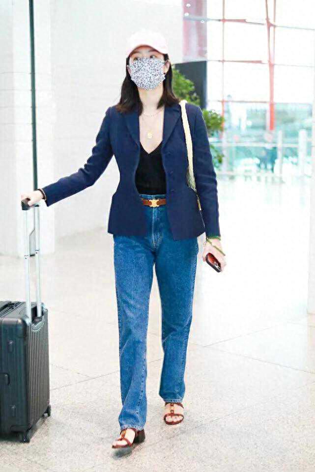 最美翻译官张京16分钟霸气发言,翻译官张京20分钟口译征服全世界