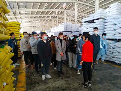 学兽医研究生就业前景,学兽医有出路吗一般兽医月薪多少