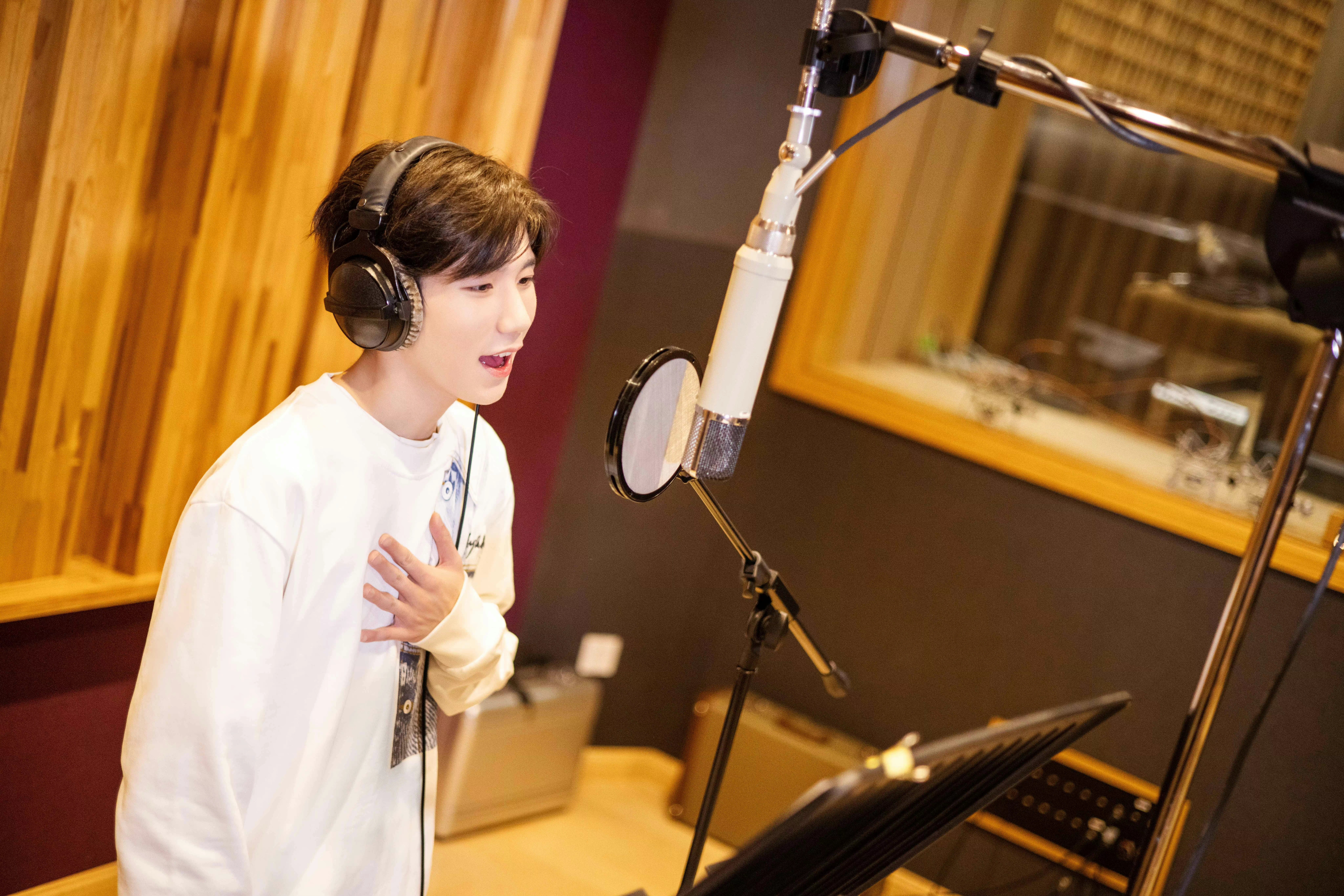 燃动冰雪，梦幻联动！热血MV与奥运健儿适配，王源发博祝贺夺冠