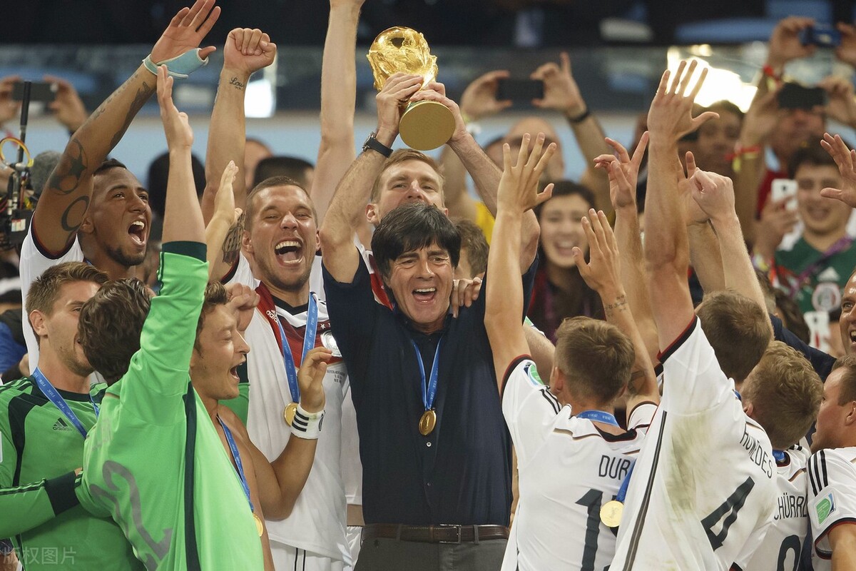 卡恩德国足球,卡恩把德国足球的未来交给了谁