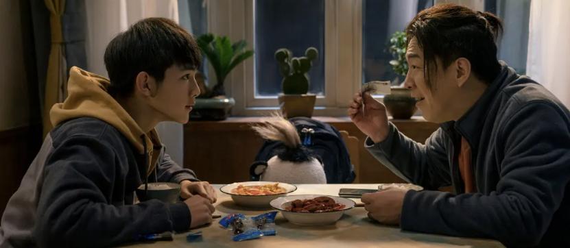 黄渤和陈思诚最新视频,上映3天就拿到票房冠军