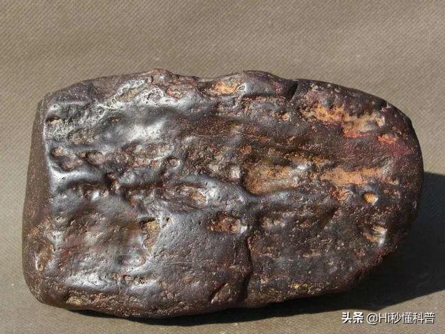 河南不明物体坠落最新消息,河南多地深夜发现不明物体坠落