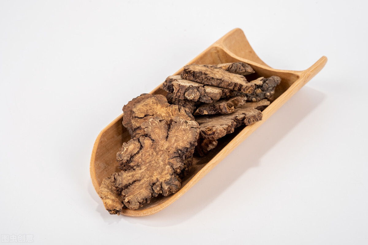 气滞血瘀黄褐斑可以吃血府逐瘀丸,气滞血瘀的斑喝哪些药材能淡化