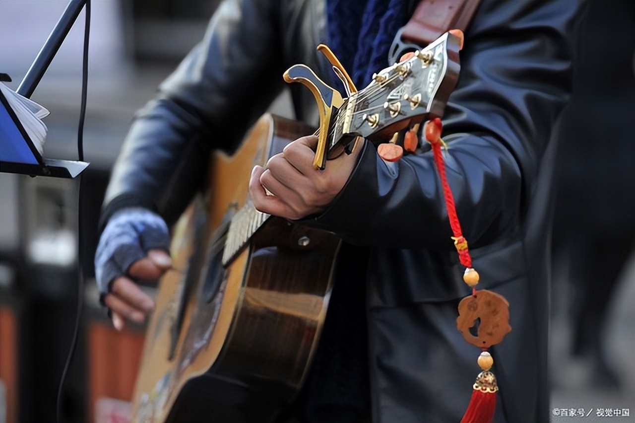 吉他初学者入门教程32节视频教程+吉他保养方法