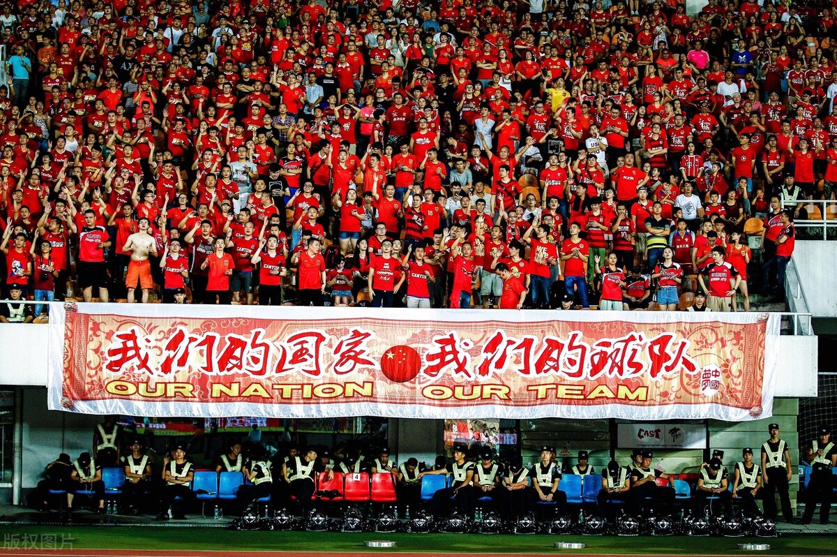 困境中广州队克服困难,广州足球俱乐部困境