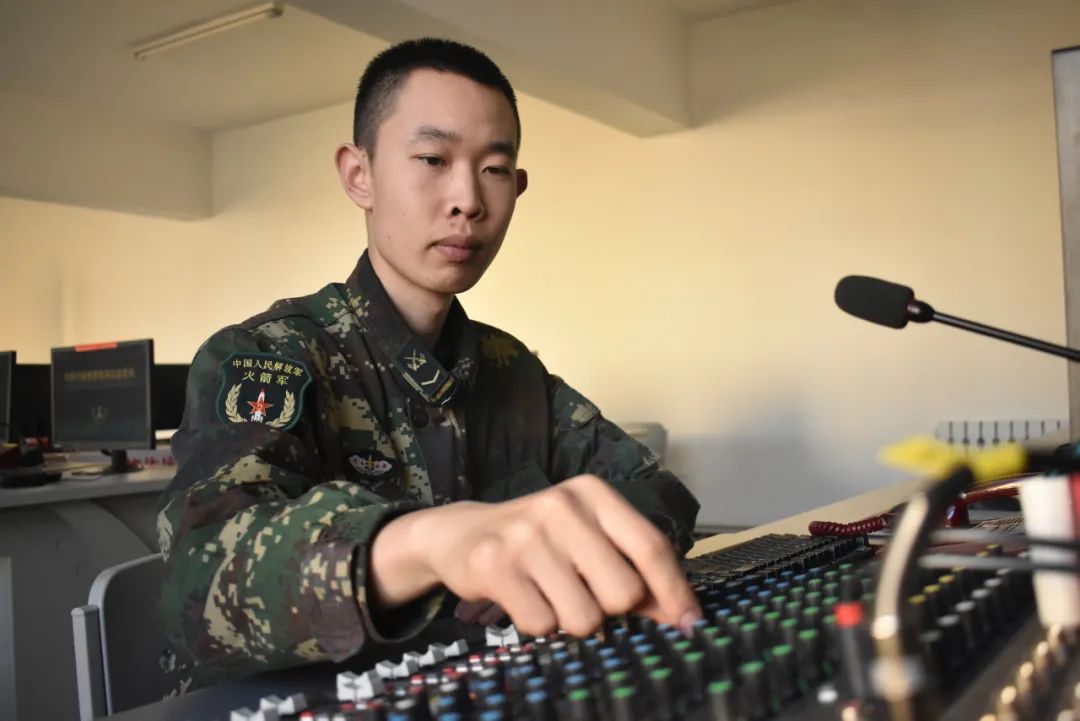 戳链接↓↓↓一起走进“千里眼”“顺风耳”的电波世界！