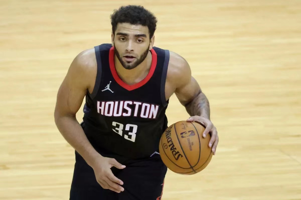 打了2年NBA，来打夏季联赛还是那么菜！再这样下去你要被火箭舍弃