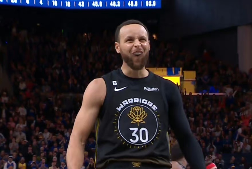 勇士120-109鹈鹕采访,勇士118-112逆转开拓者