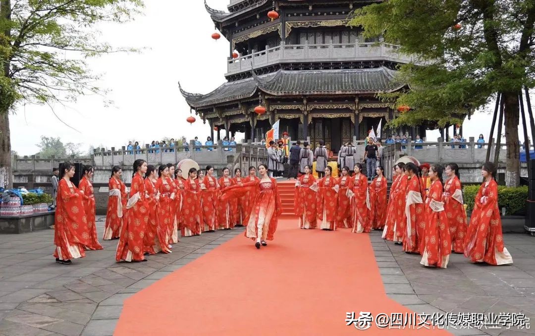 四川文化传媒职业学院是单招吗,四川文化传媒职业学院报名时间表