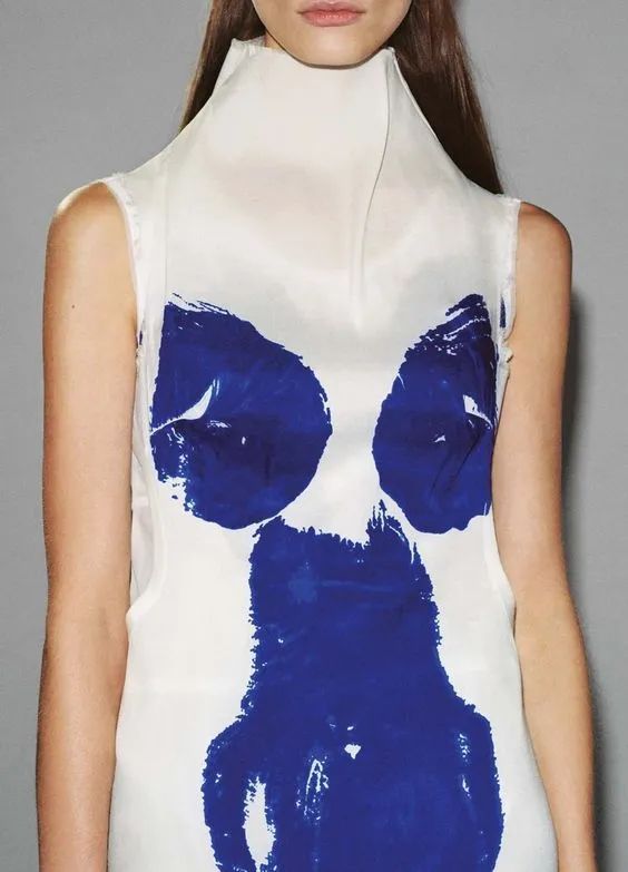 克莱因蓝背景图高级感,克莱因蓝设计