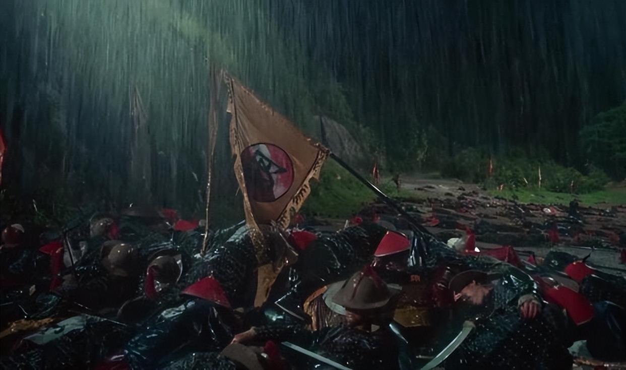 唐山地震阴兵借道事件真相，1976年解放军遭遇阴兵过路