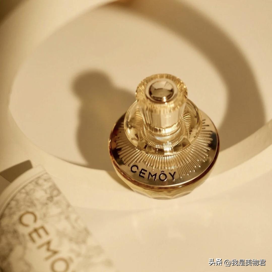 以油养肤皮肤反黑怎么治疗,角鲨烷以油养肤正确方法