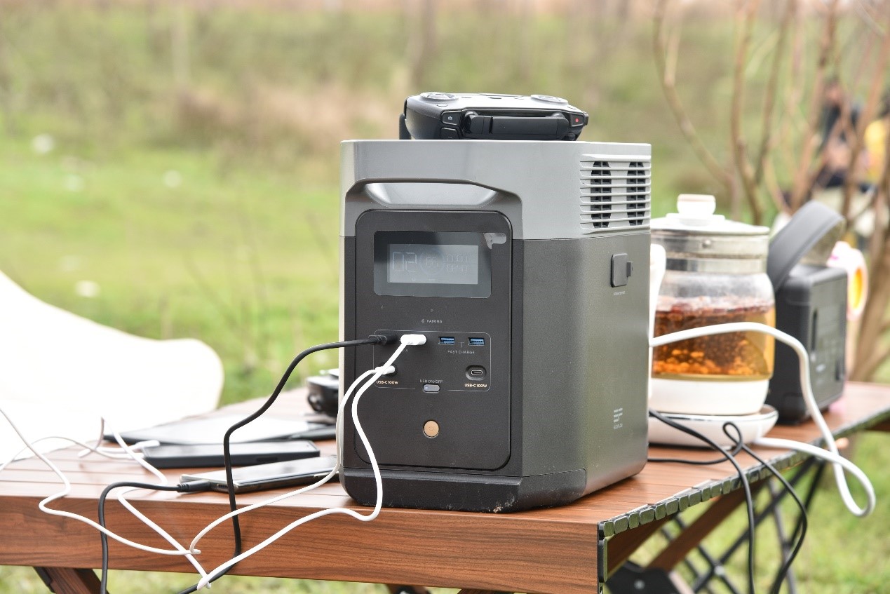 能给汽车充电的户外电源，正浩德DELTA2体验，1800W高功率输出