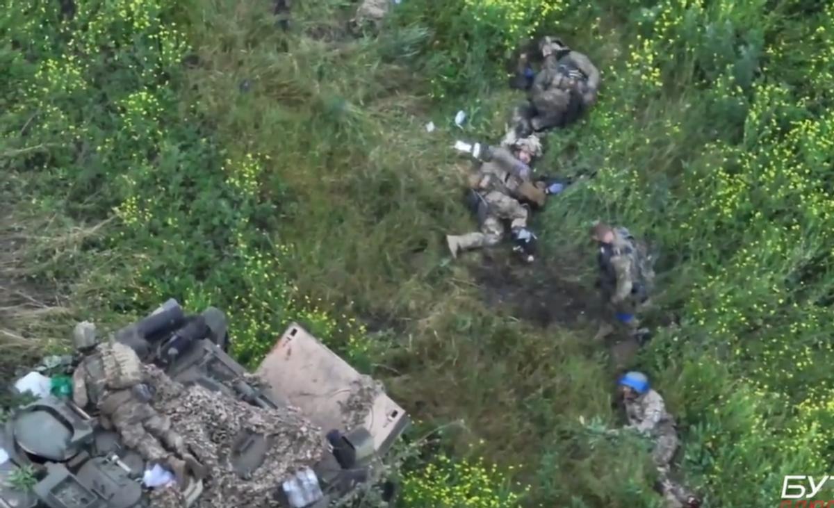 乌军救援惨遭地雷第一视角,乌军使用地雷