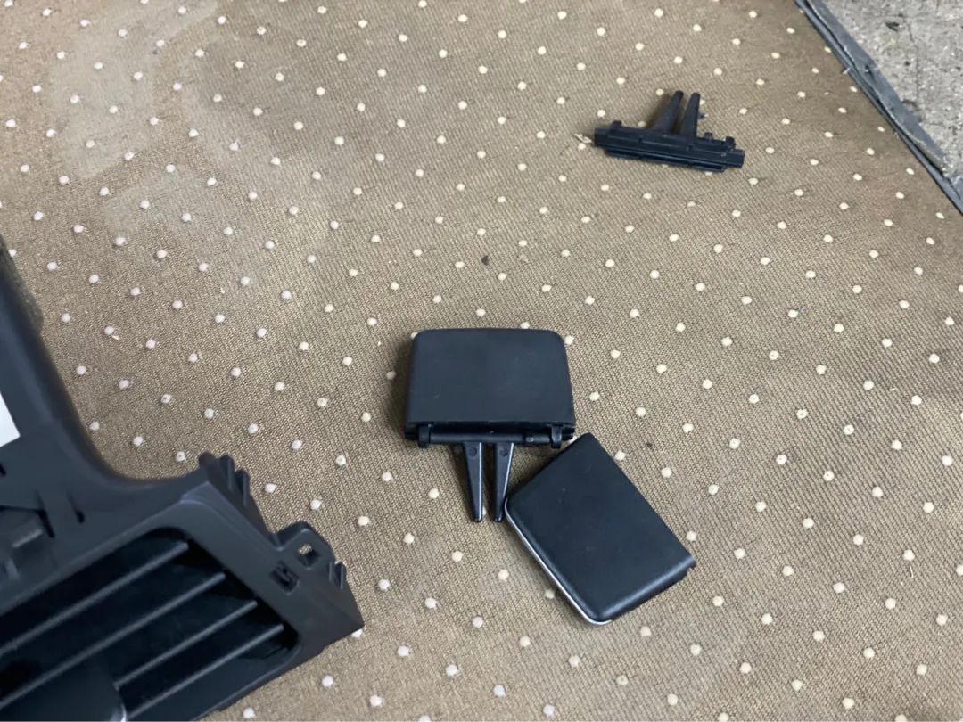 破烂不堪的废旧车变成新车的视频,宝马e90325i