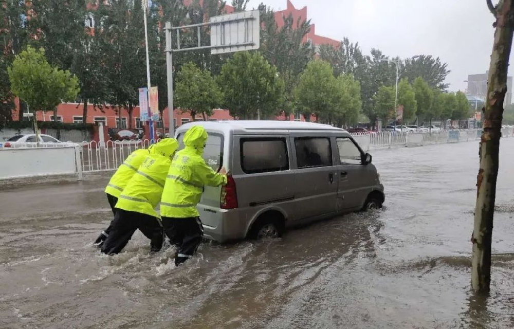 先锋警察宣传片,盘锦市交警支队铁骑