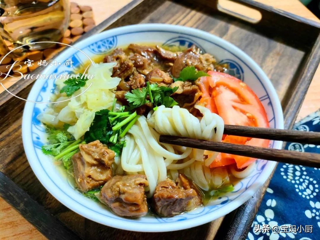 给孩子做牛肉面用什么牛肉,早餐煮牛肉面给孩子吃简单