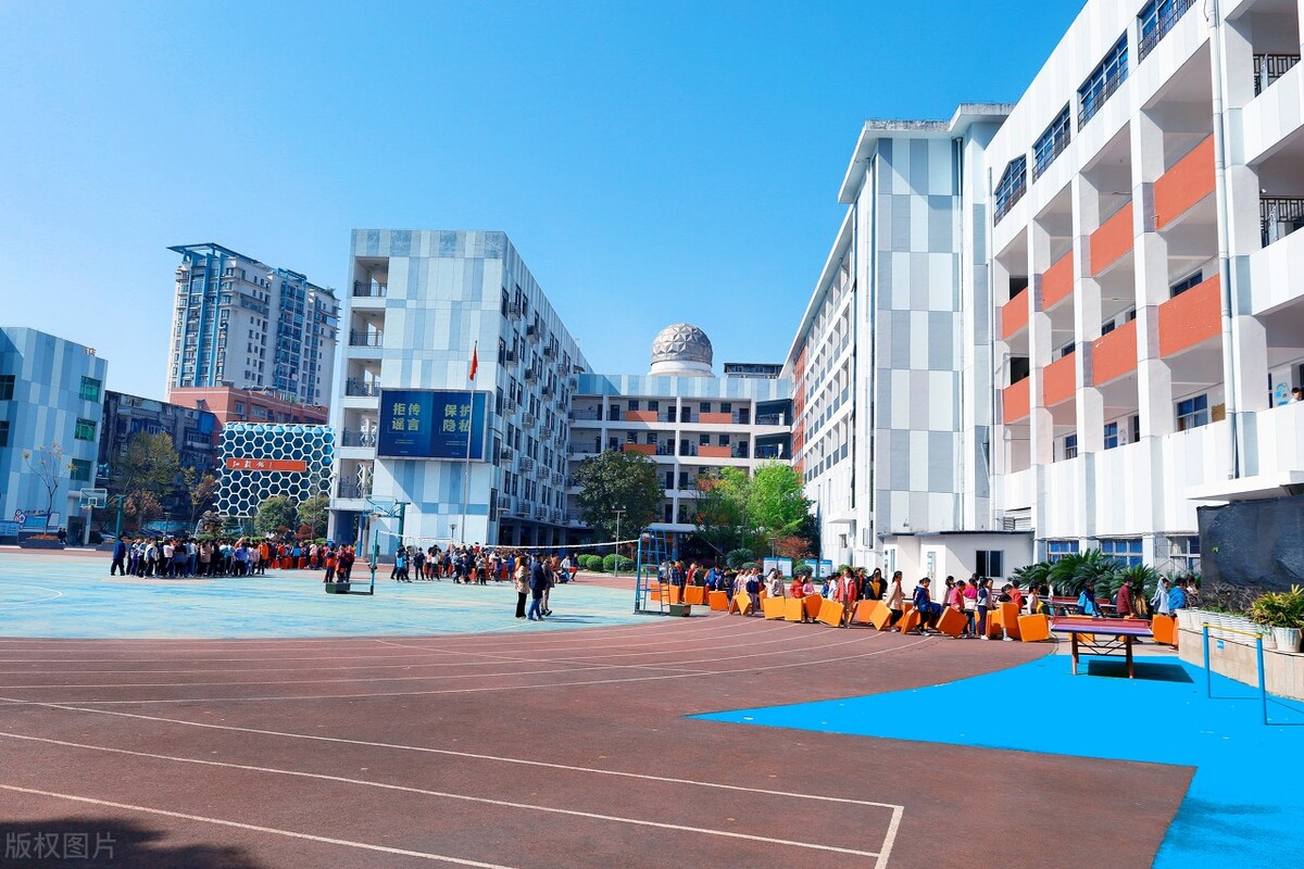 小学运动会写稿文案,运动会学生写稿给老师