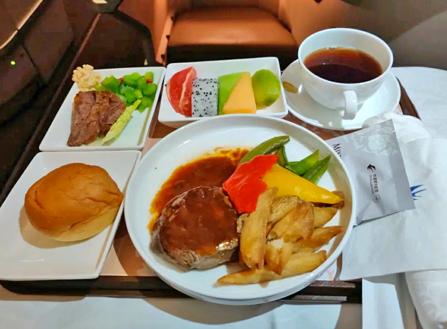 美国飞机餐,看美国飞机