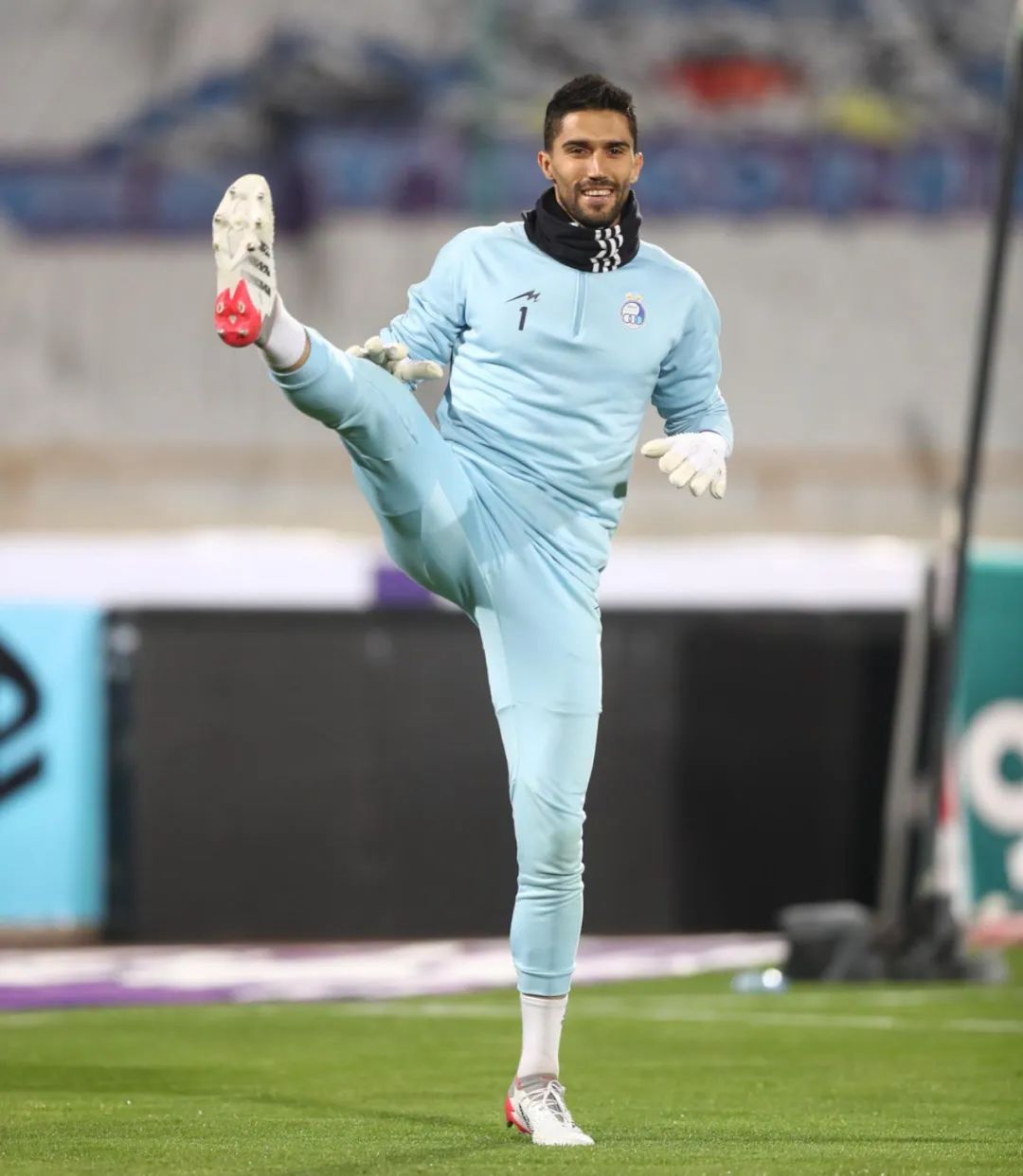 喜欢伊朗的守门员塞伊德·侯赛因,古波斯类型的帅哥