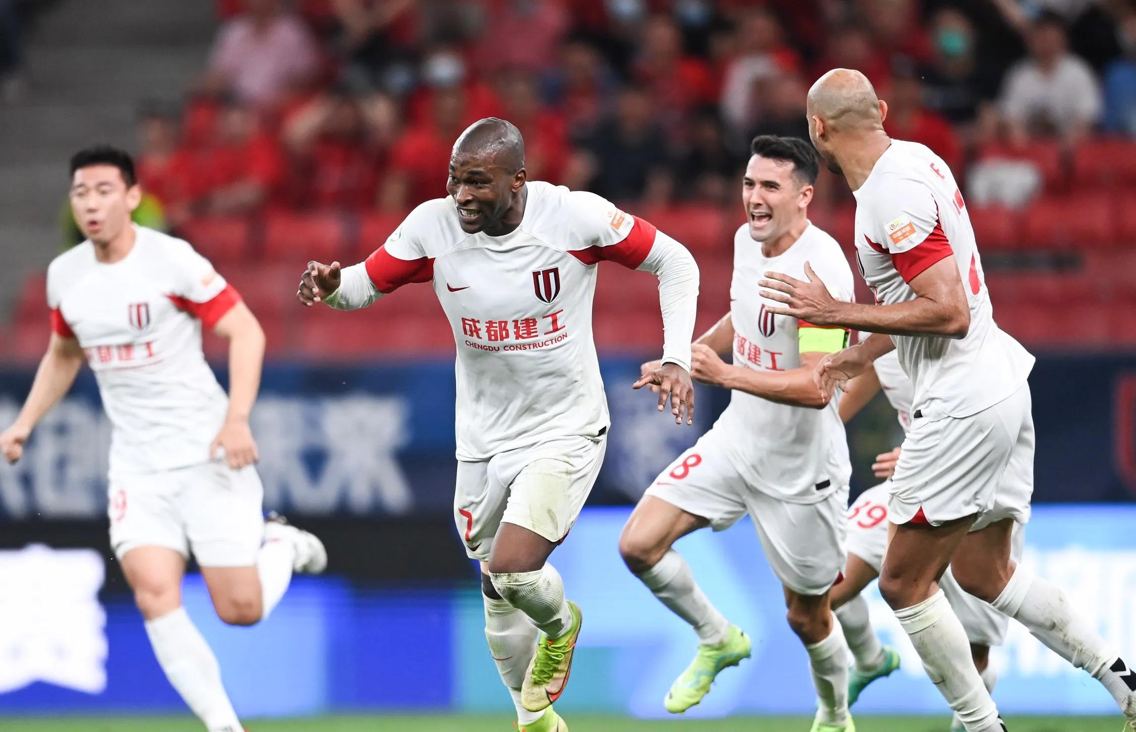 十人蓉城绝杀北京国安,成都蓉城vs上海海港徐正源