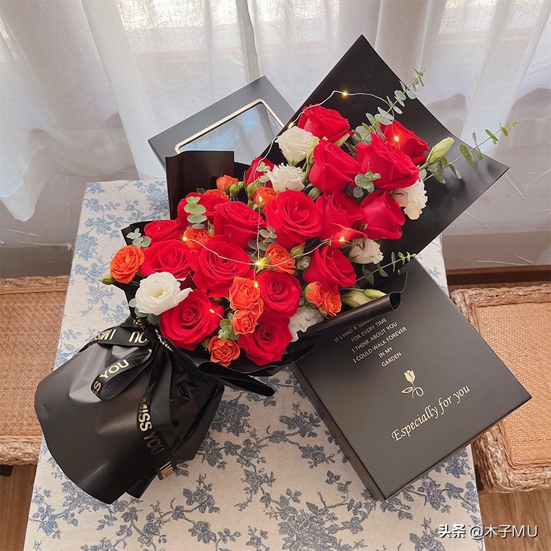 圣诞节送什么花给女生最合适,圣诞节可以送女生花吗