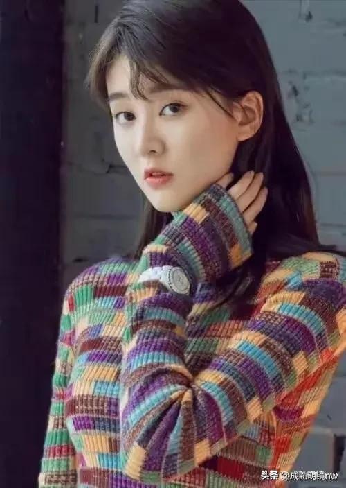 乔欣清新的写真照壁纸,乔欣古装写真照是什么