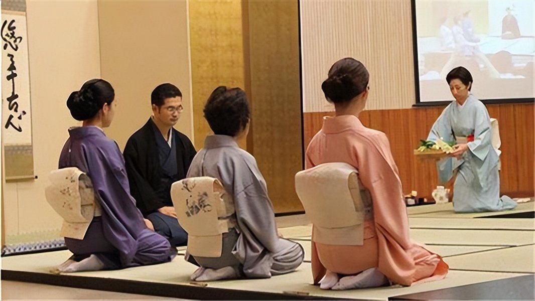 古人的跪坐的好处,古人跪坐不难受吗