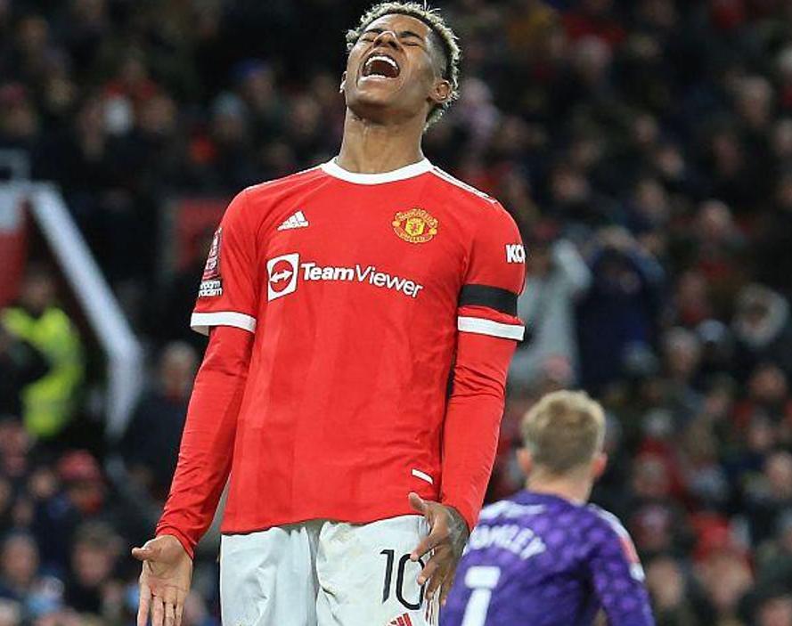 曼联独狼,曼联c罗远射重炮轰门