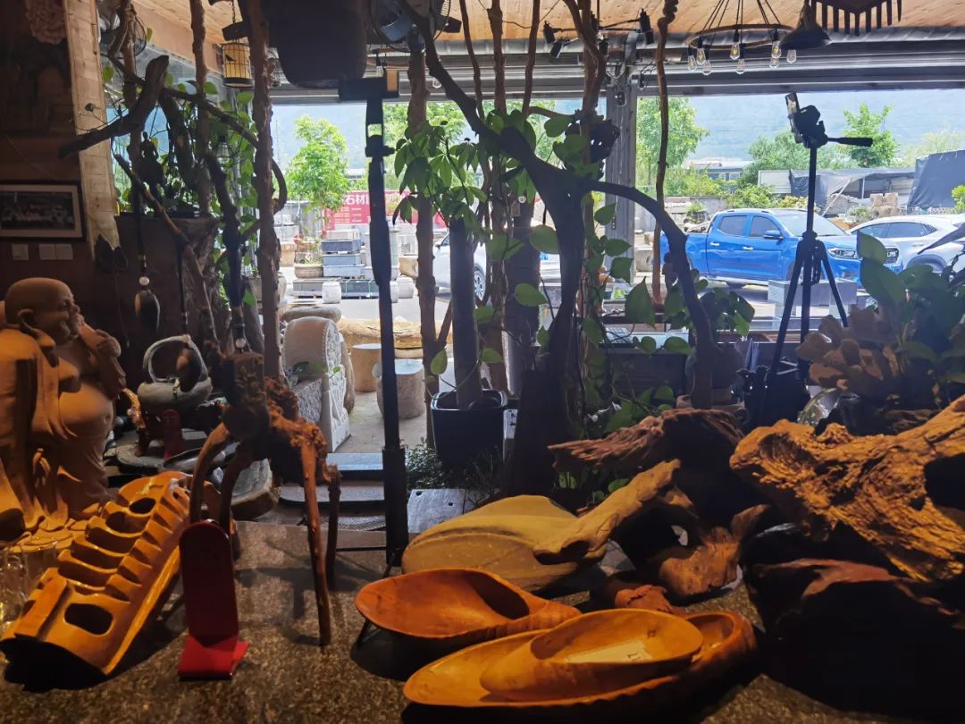 闽商风采|俞阿建：阿时兴业昌期开景运，建瓴高屋泰象启阳春