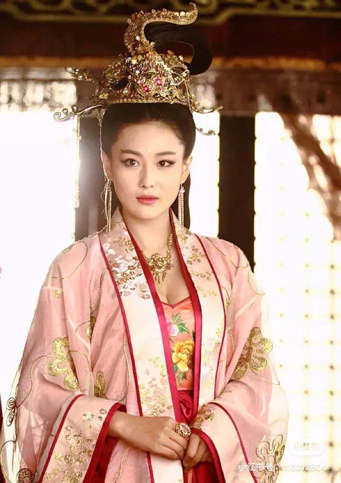 军嫂张馨予近照曝光,张馨予当军嫂后越来越帅