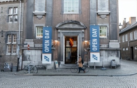 荷兰留学之马斯特里赫特大学介绍,马斯特里赫特大学和蒂尔堡大学