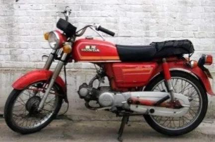 八十年代最火的6款摩托车,80年代最受年轻人的喜爱的摩托车