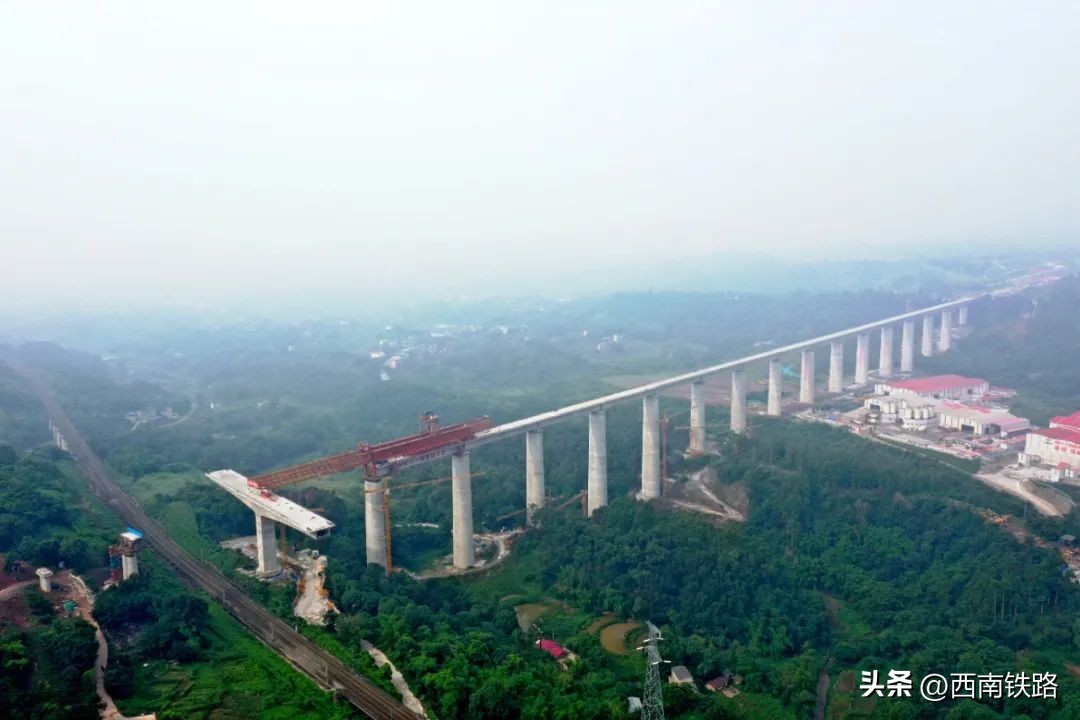 渝昆高铁设计时速是多少公里,渝昆高铁时速是多少