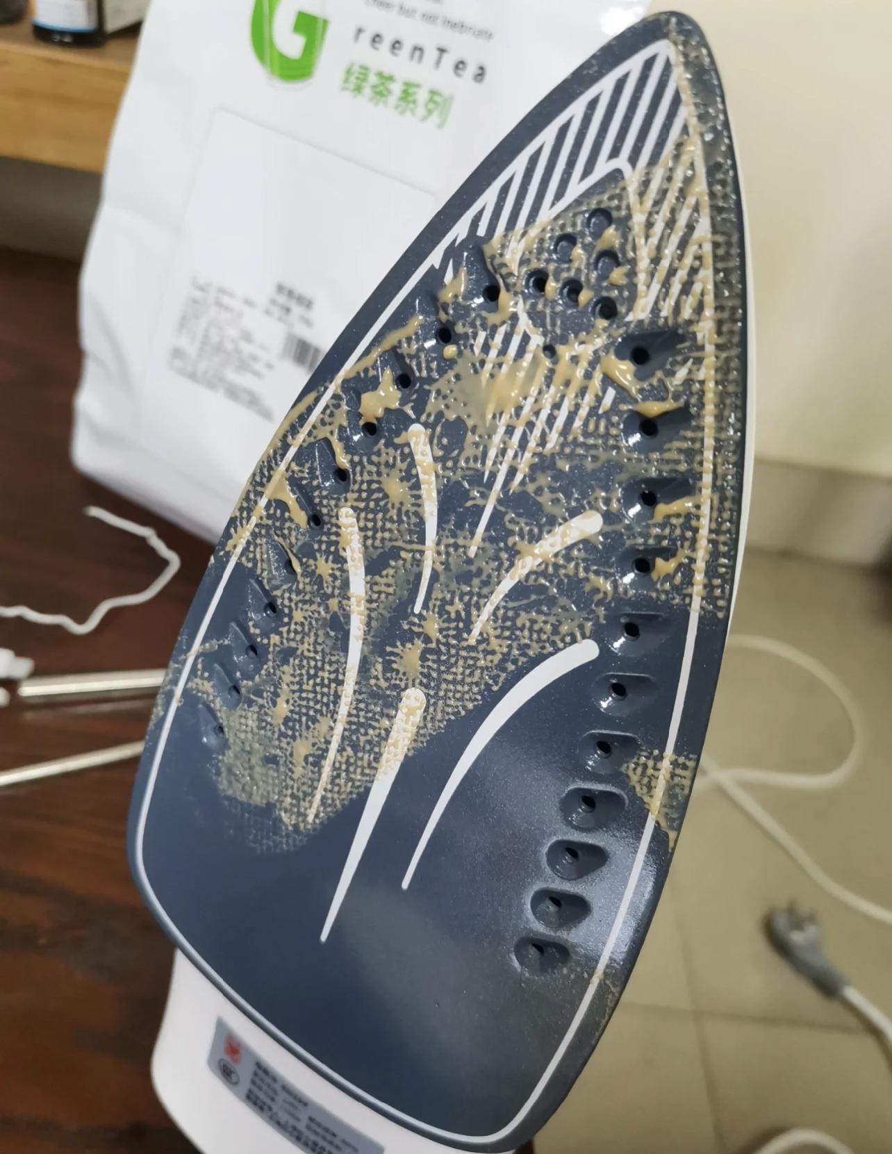 蒸汽熨斗挂烫机不通电了,熨斗和挂烫机