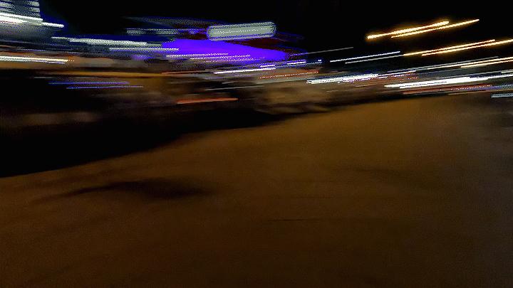 花了6000元在海上吃西餐,花了8000块钱到河里面吃一顿饭