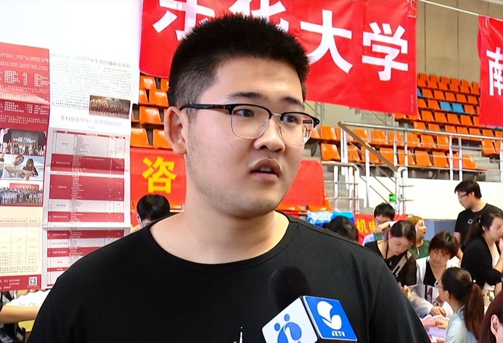 毕业就有铁饭碗的专科学校,哪些大专学校毕业就是铁饭碗