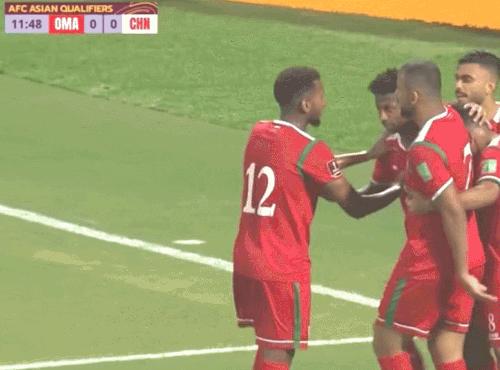 点评国足0比2阿曼,国足0比2阿曼分析