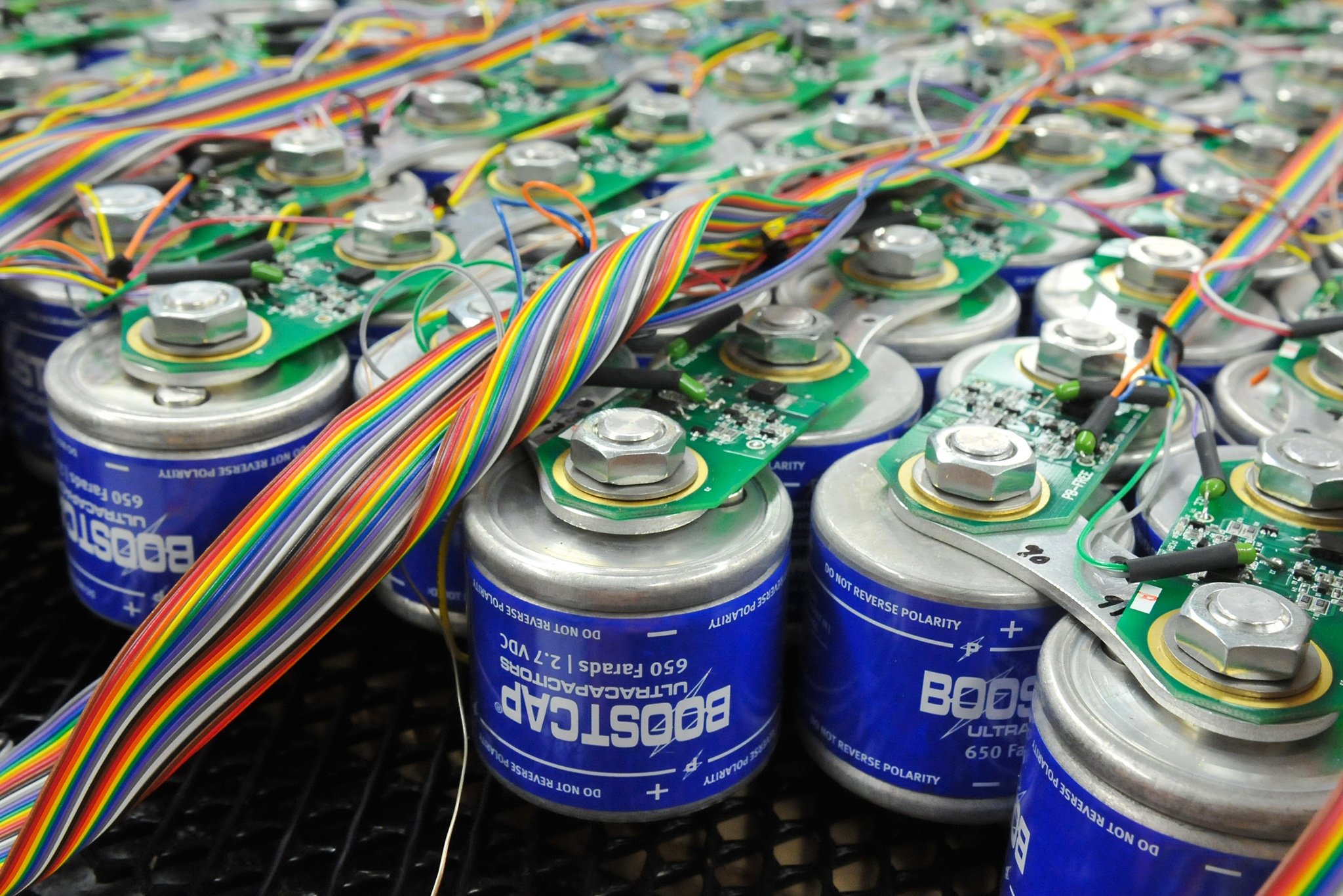 超级电容器容量保持率怎么计算,超级电容器不足及改进方法