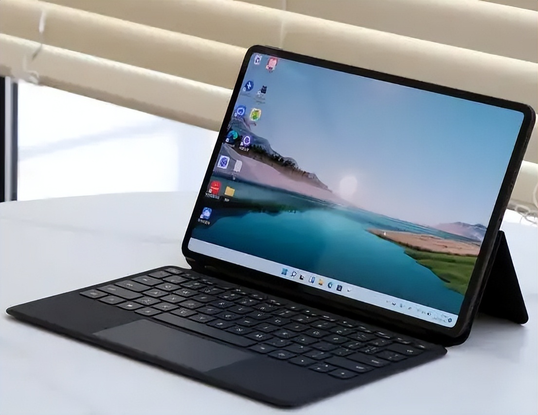 苹果和华为笔记本哪个更值得买,华为办公笔记本哪一款比较实用