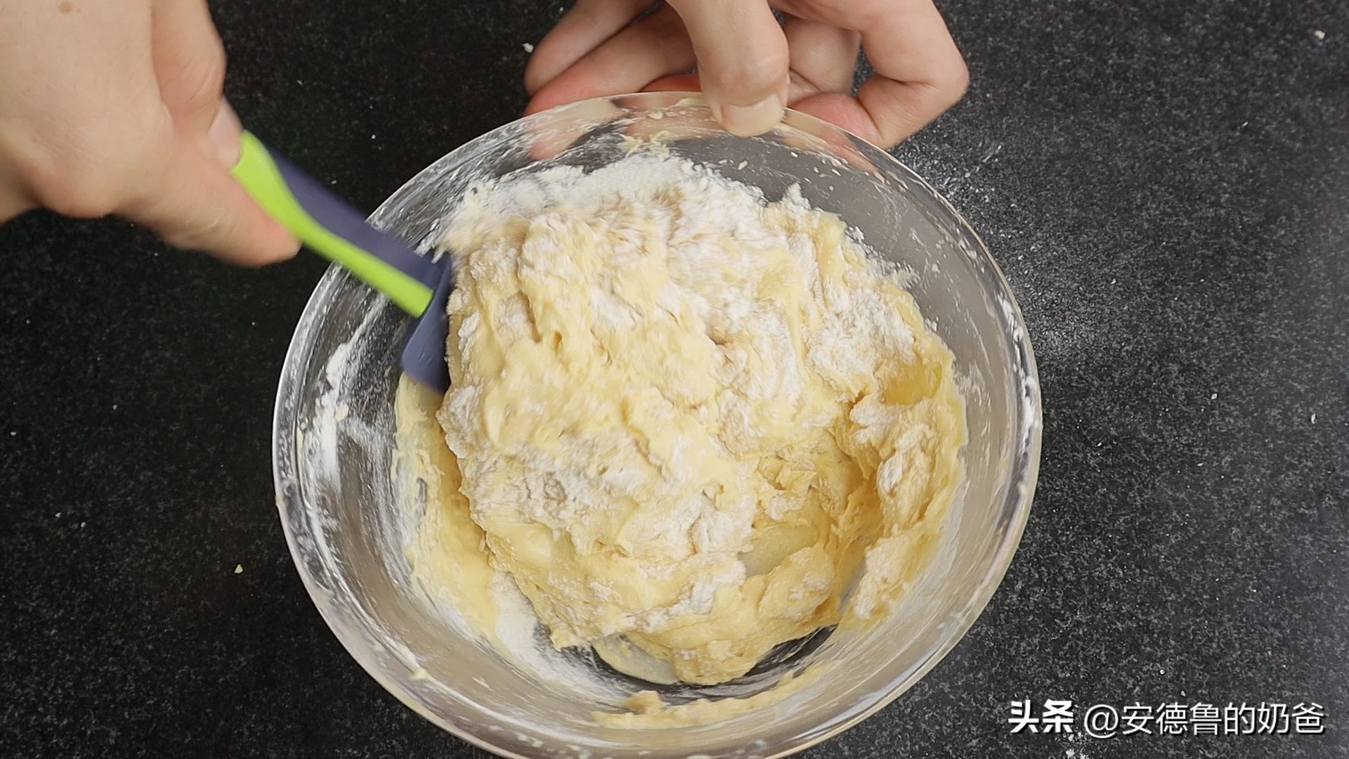 比蛋糕简单还好吃的方法,可可戚风蛋糕教程8寸配方