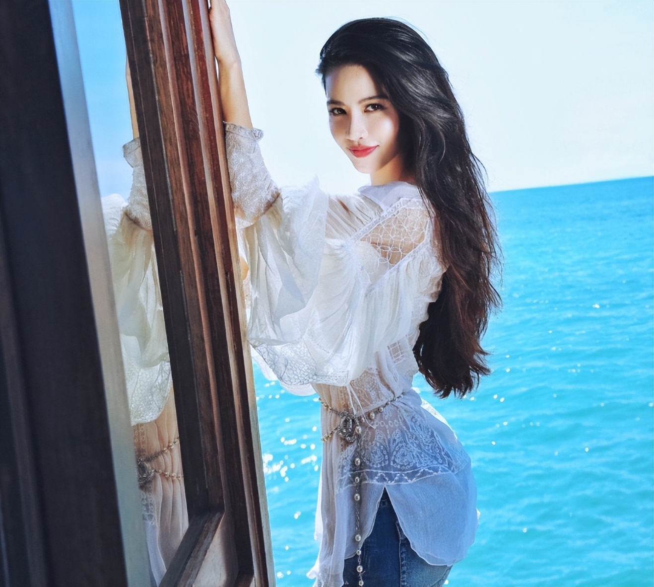 宋小粤和黄逸辉,cba啦啦队黄逸辉vs宋小粤