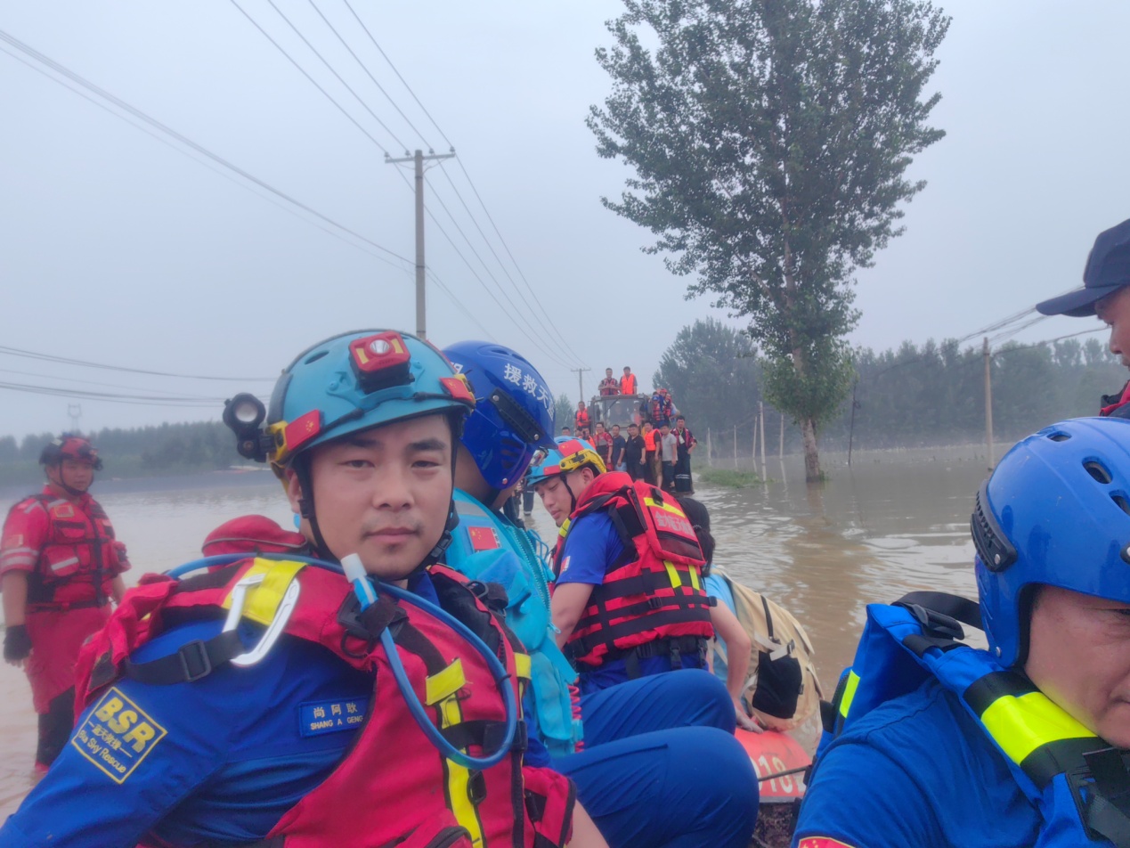 救援队支援河北涿州洪水灾情,蓝天救援队郑州水灾