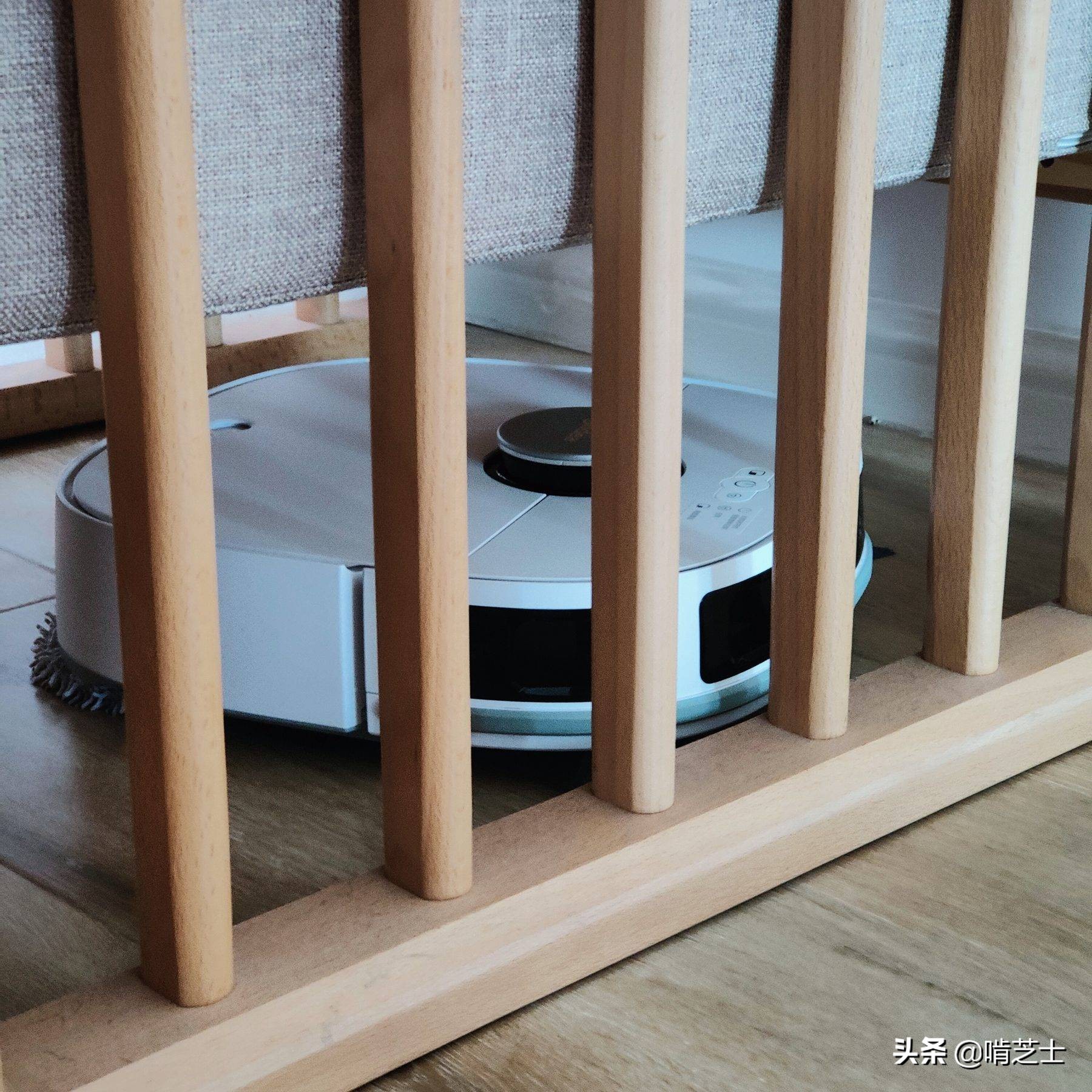 能扫能拖地的扫地机,美的w11扫地机器人如何清洗