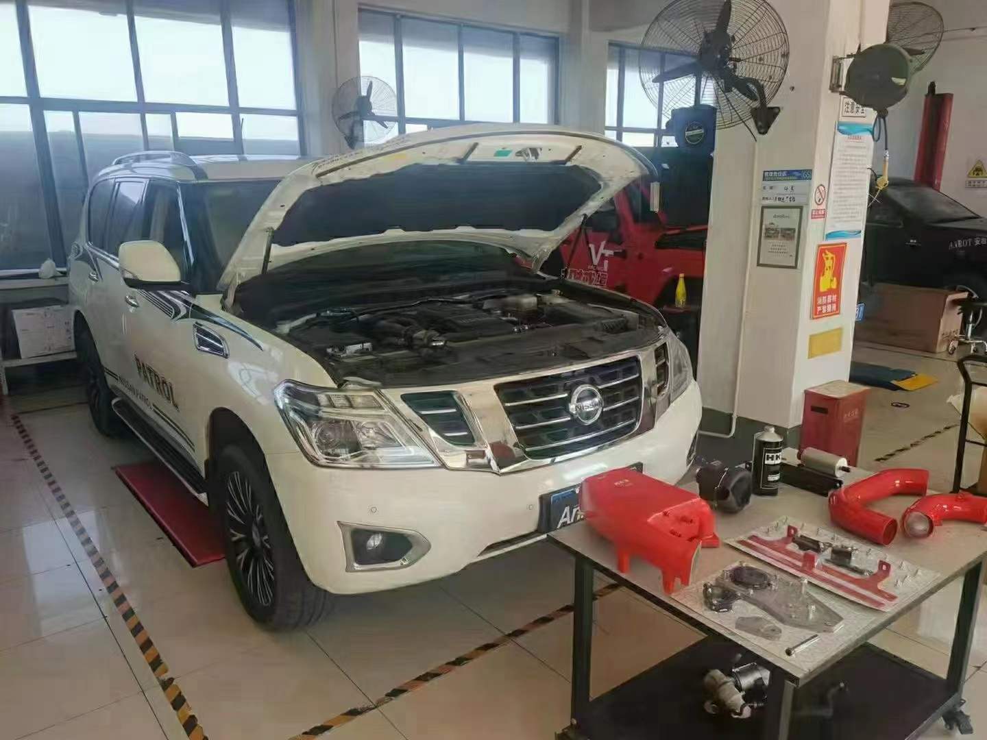 途乐y61hks机械增压器,途乐y62加装涡轮增压器效果好吗