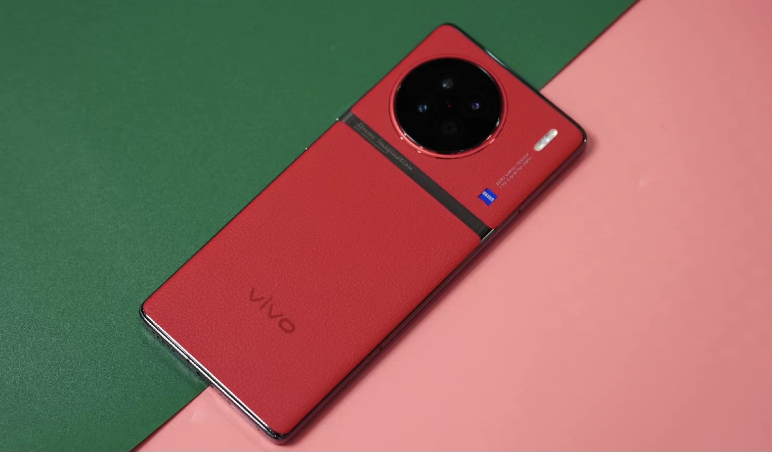 小米和vivo哪款手机性价比高,vivo和小米推荐一款性能旗舰机