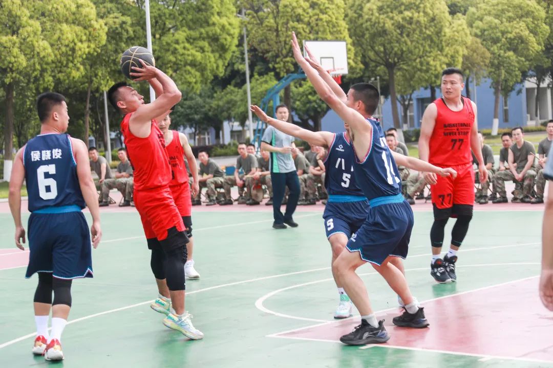 军营帅气视频,军营精彩瞬间照片