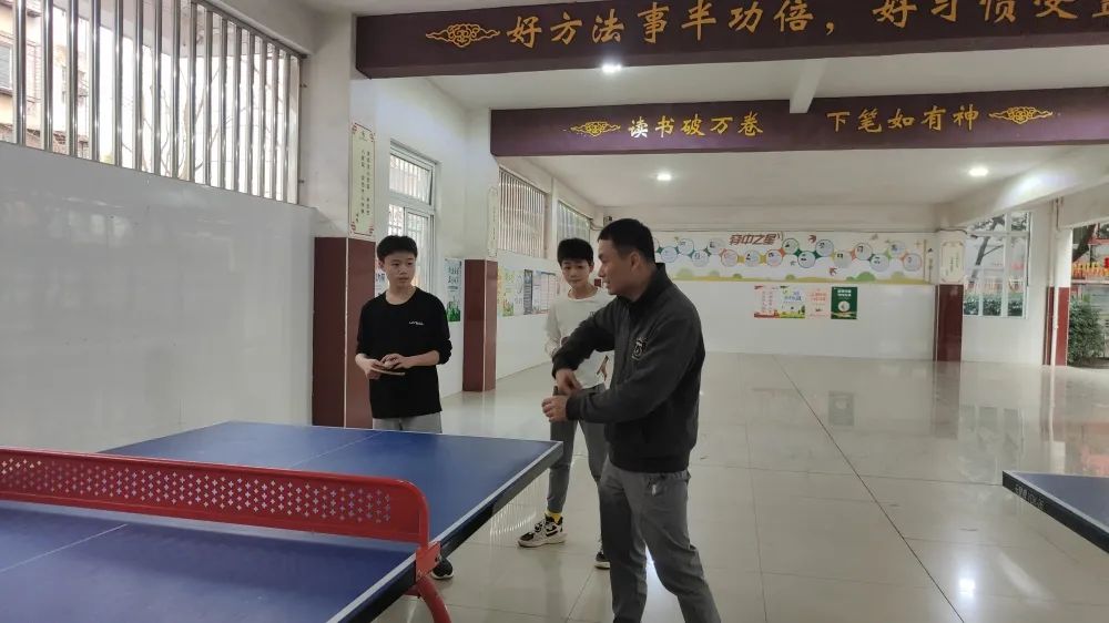 桂林市穿山中学开启新学期课后服务多彩特色课程